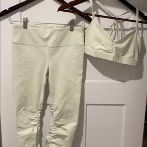 Alo yoga mint green workout set size small